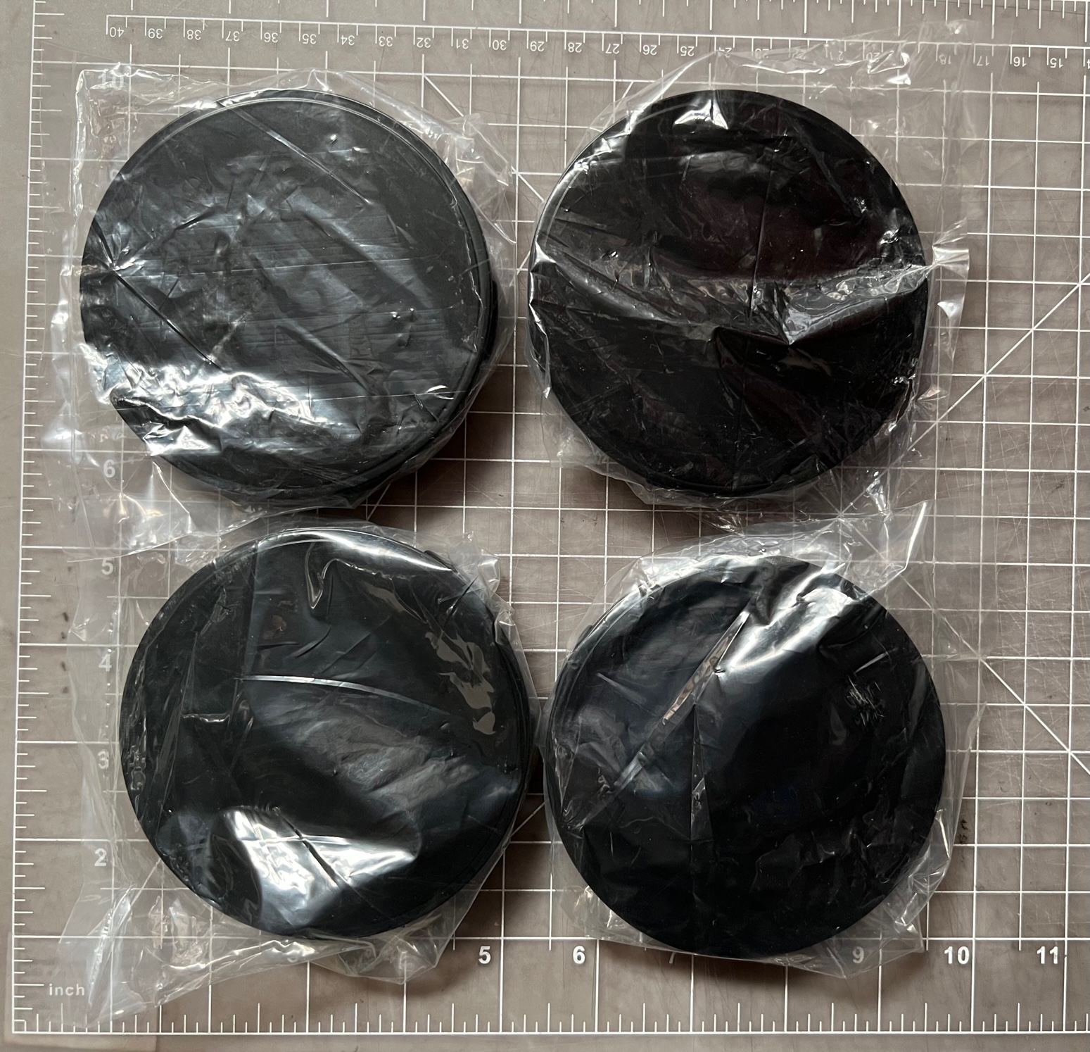 TR-1 MB CENTER CAPS : MATTE BLACK (SET OF FOUR CAPS)